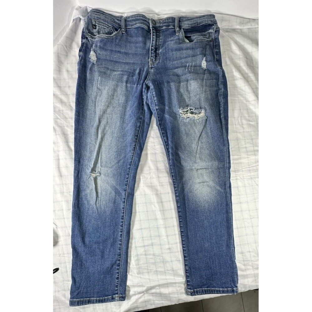 Judy Blue Boyfriend Fit Distressed Jeans - Size 15/32 Mid Rise Streach Denim